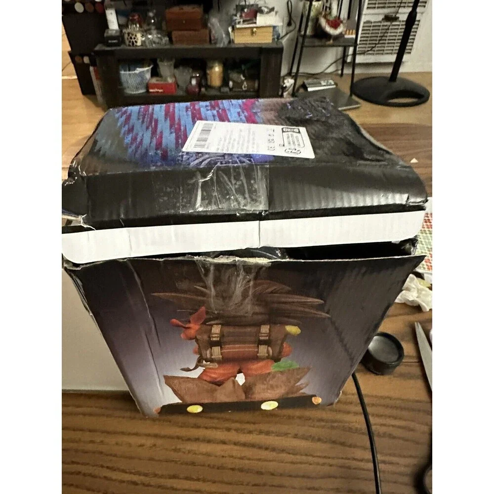 Kid Goku Q Version Dragon Ball Z, 7 Inches Plus Base, Extra Head Box Damage